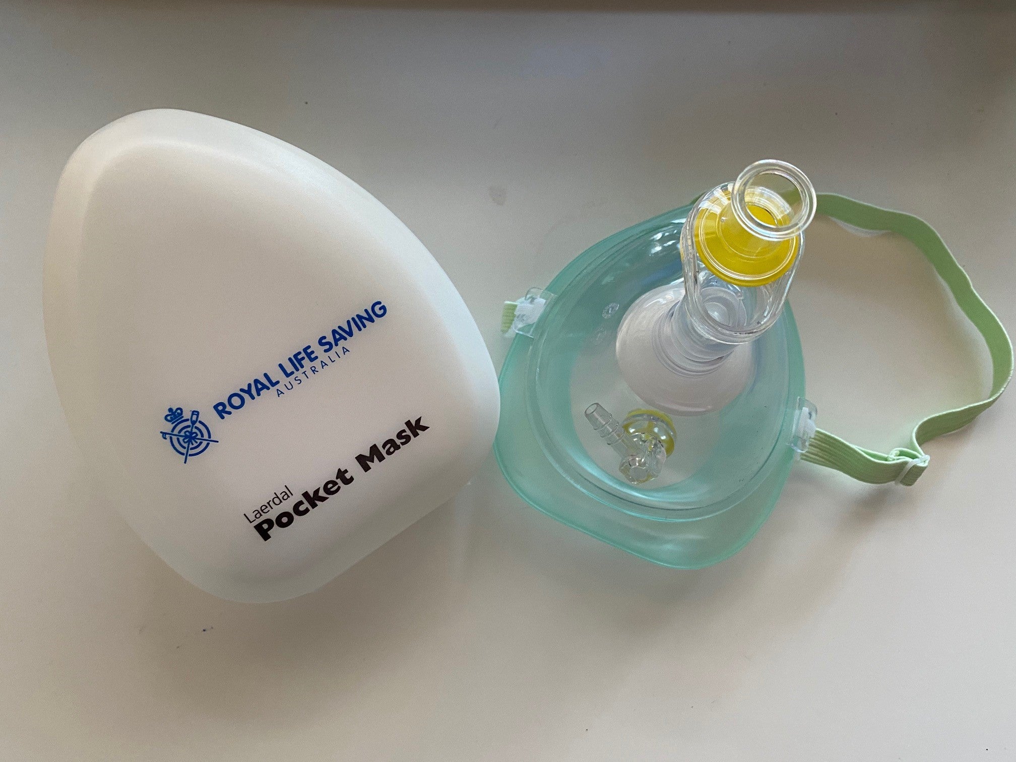 RLS Pocket Mask with O2 Inlet* – Royal Life Saving Shop